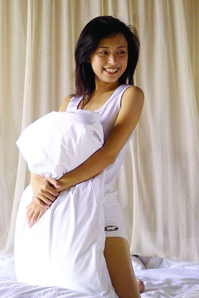File:美白美女2.jpg